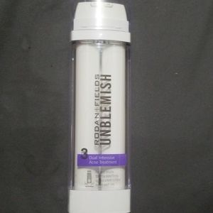 ☆Closet Cleanout☆ Unblemish Dual Intensive Acne Tr